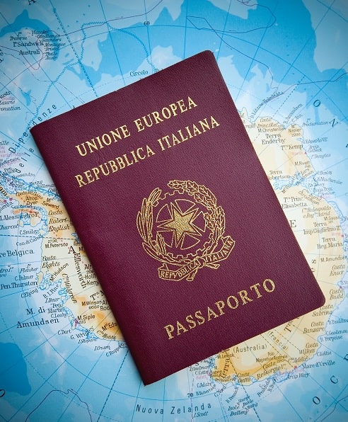 Come rinnovare il passaporto all’estero